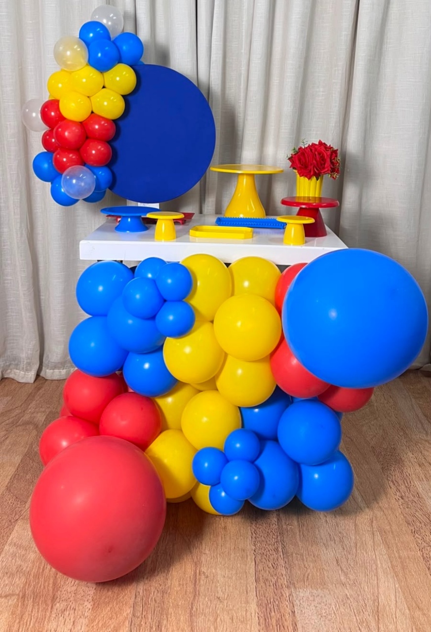 Kit Composto Gold Sem Led- Liso Azul - É Só Um Bolinho Locações 