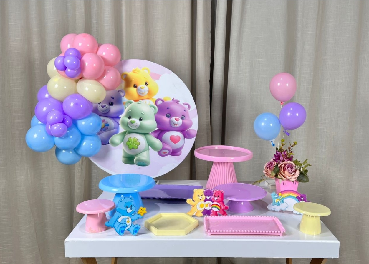 Kit Mesa Com Balão - Ursinhos Carinhosos. Baby - É Só Um Bolinho Locações 