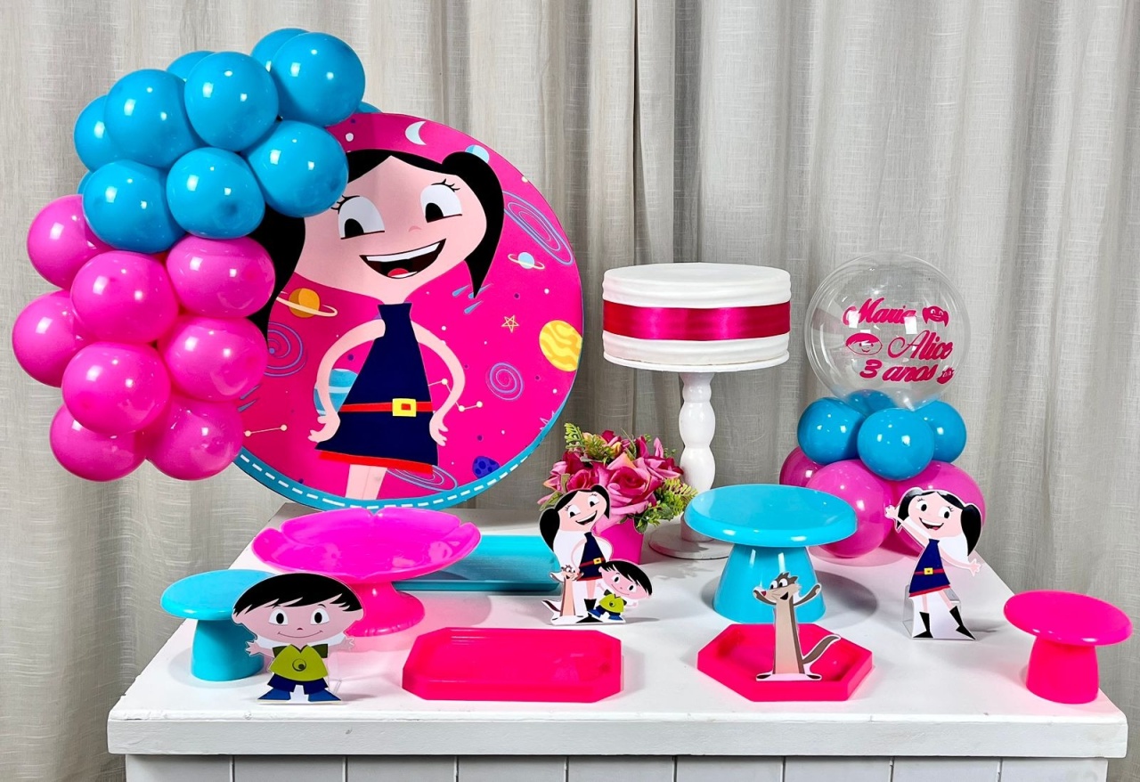 Kit Mesa Box de Balão - Show Luna  - É Só Um Bolinho Locações 