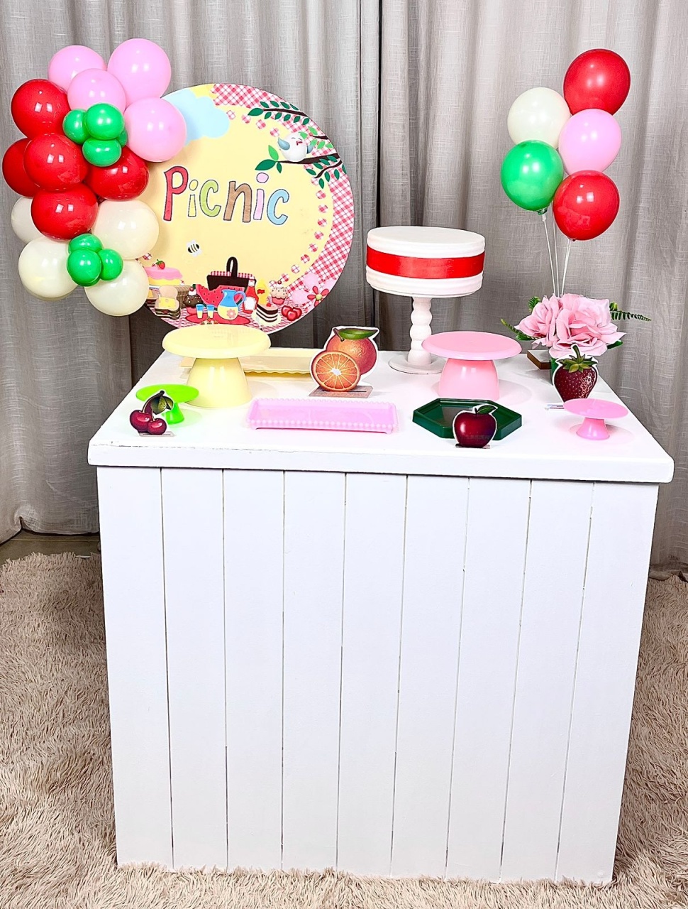 Kit Composto Com Balão -  Pic Nic 1 - É Só Um Bolinho Locações 