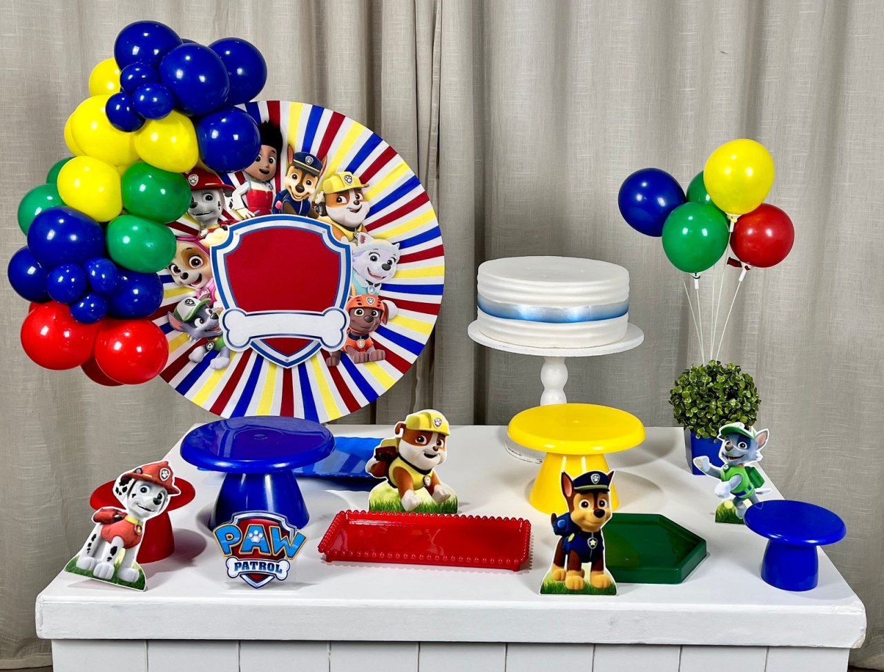 Kit Mesa Com Balão -  Patrulha Canina Personalizavel  4 - É Só Um Bolinho Locações 