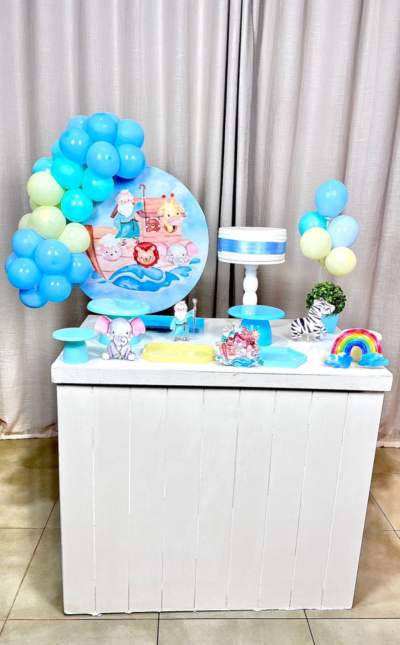 Kit Composto Com Balão - Arca de Nóe Aquarelado  - É Só Um Bolinho Locações 