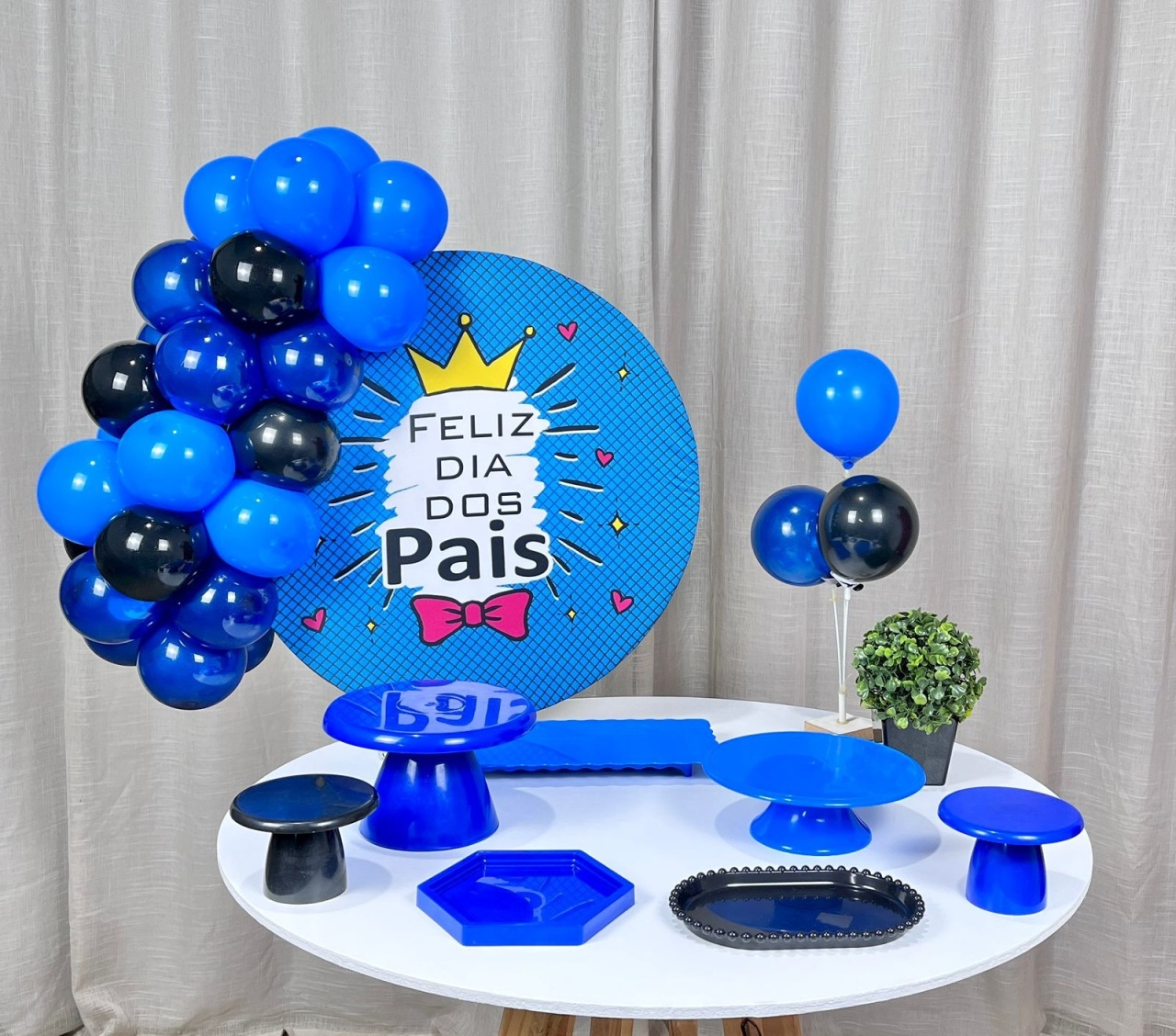 Kit Mesa Com Balão - Dia dos Pais 3 - É Só Um Bolinho Locações 