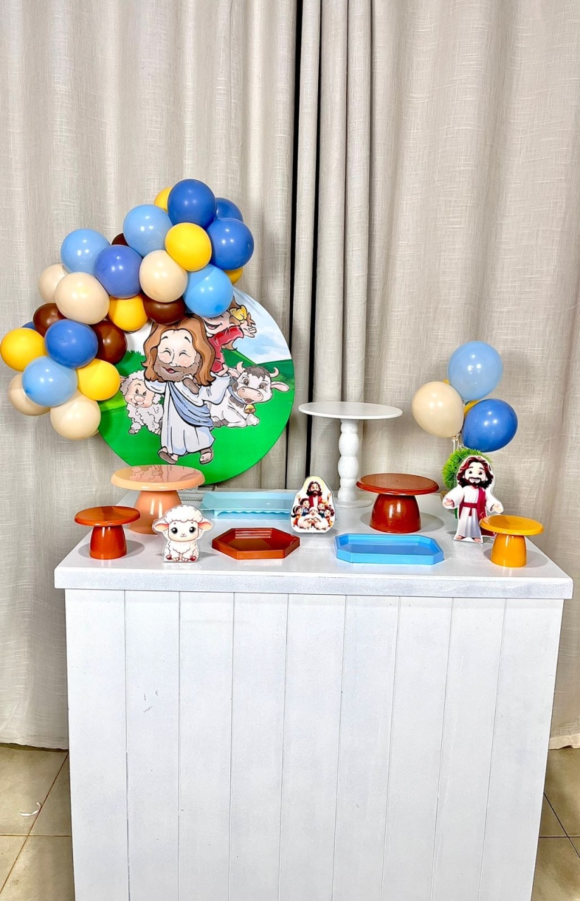 Kit Composto Com Balão - Jesus Cute  2 - É Só Um Bolinho Locações 