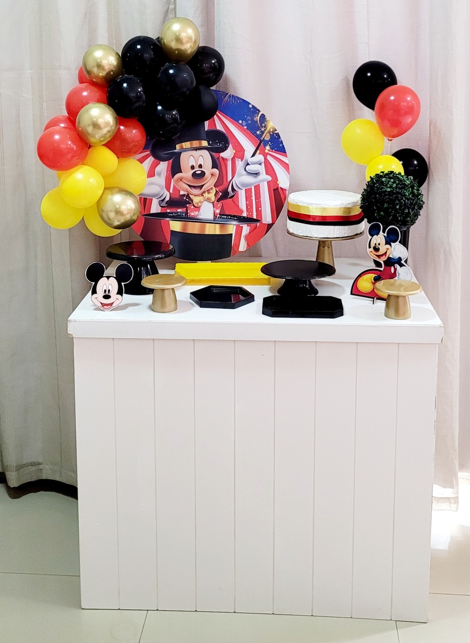 Kit Composto Com Balão - Mickey 1 - É Só Um Bolinho Locações 