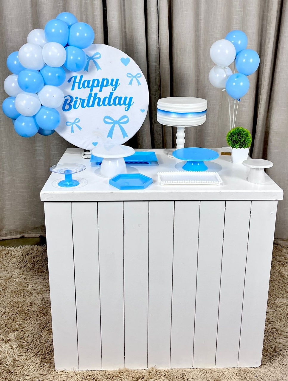 Kit Composto Com Balão - Happy Birthday 15 - É Só Um Bolinho Locações 