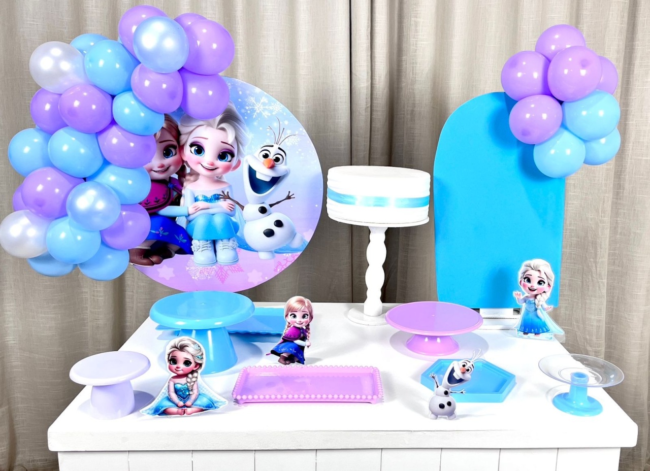 Kit Mesa Premium Com Balão - Frozen E Ana Ia - É Só Um Bolinho Locações 