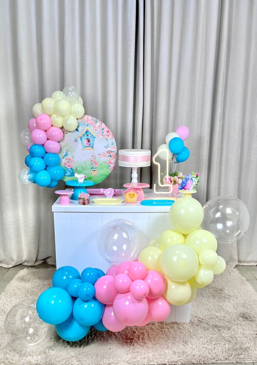 Mini Festa Gold Basic Com Led - Jardim Encantado 3 - 1/2 - É Só Um Bolinho Locações 