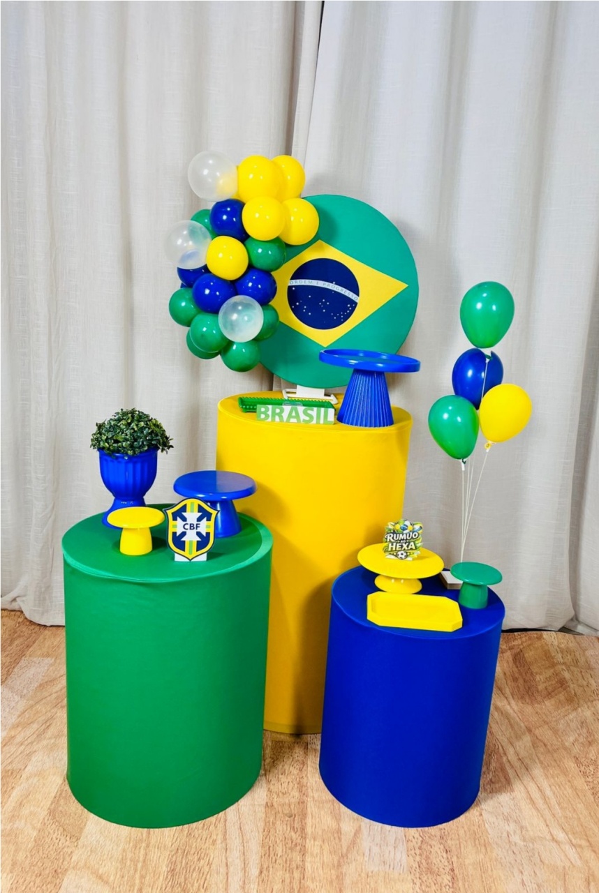 Kit Composto Com Balão -Brasil - É Só Um Bolinho Locações 