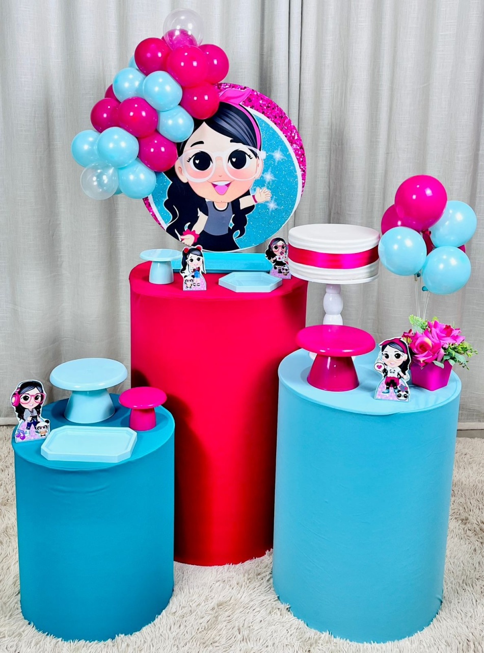 Kit Composto Com Balão - Luluca  - É Só Um Bolinho Locações 