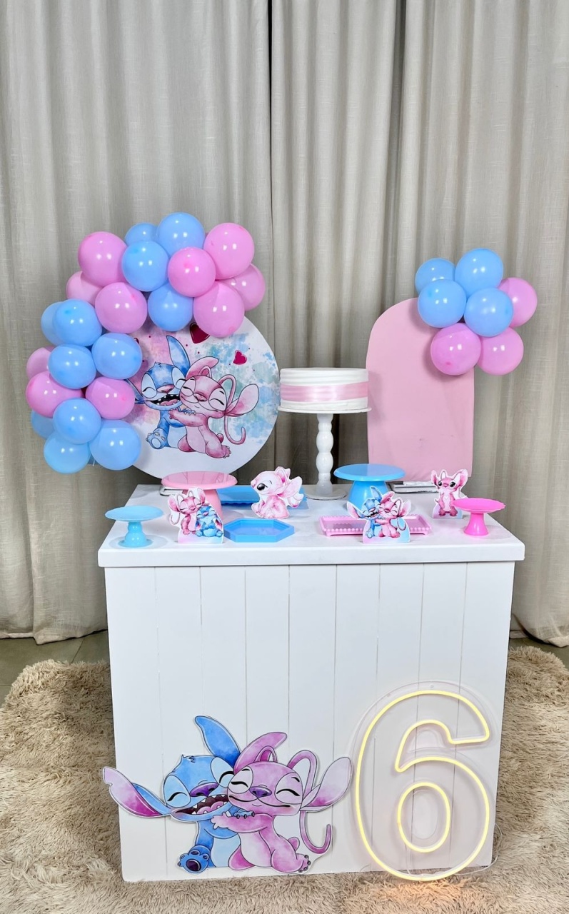 Kit Mini Festa Basic Com Led - Stitch E Angel  - É Só Um Bolinho Locações 