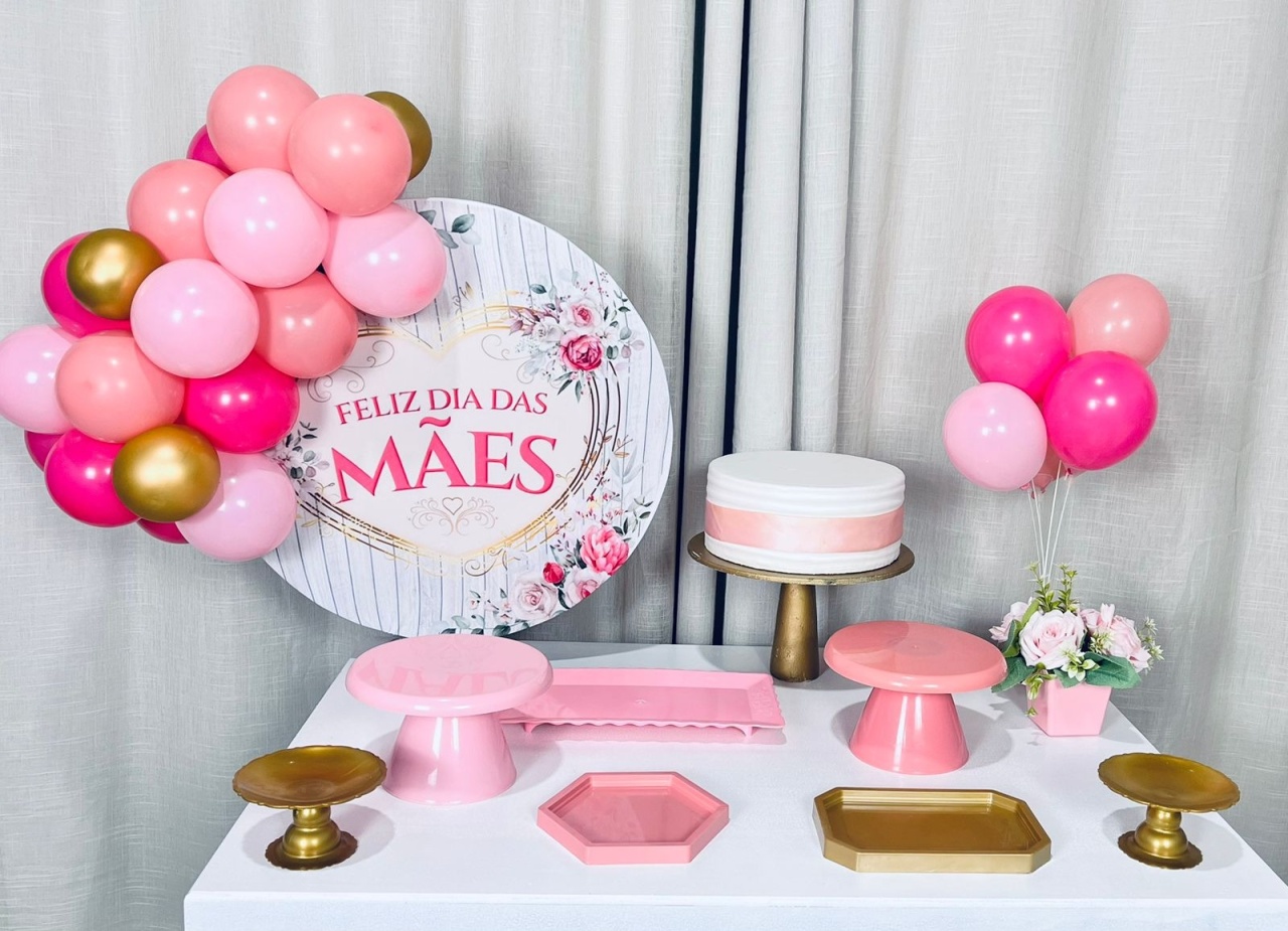 Kit Mesa Com Balão -  Dia das Mães 4 - É Só Um Bolinho Locações 