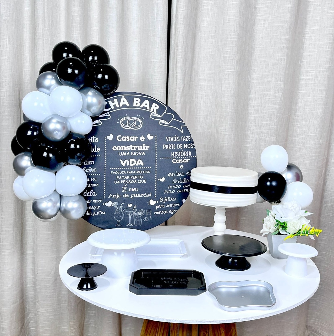 Kit Mesa Com Chá Bar - É Só Um Bolinho Locações 