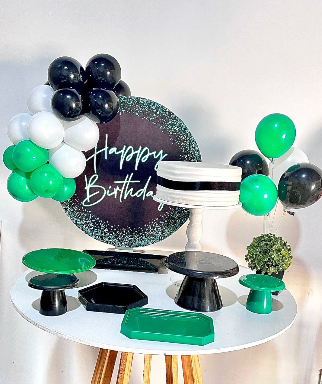 Kit Mesa Com Balão - Happy Birthday 7 - É Só Um Bolinho Locações 