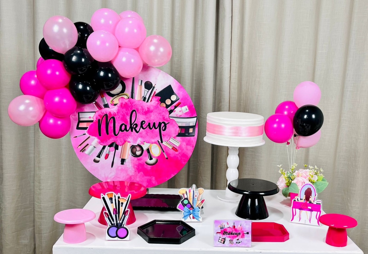 Kit Mesa Com Balão - Maquiagem  - É Só Um Bolinho Locações 