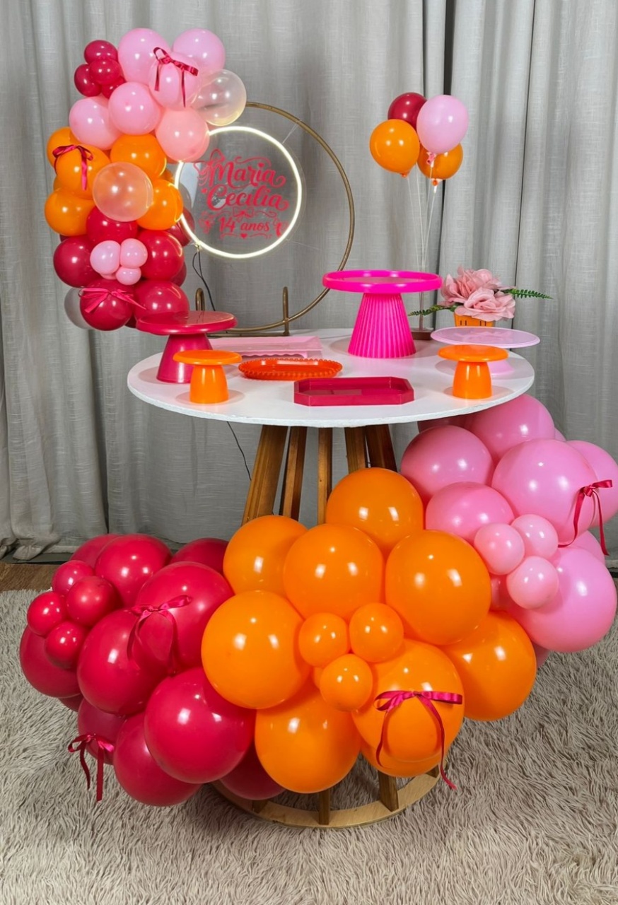 Mini Festa Gold Basic Led Redondo -Personalizado + Laços - É Só Um Bolinho Locações 