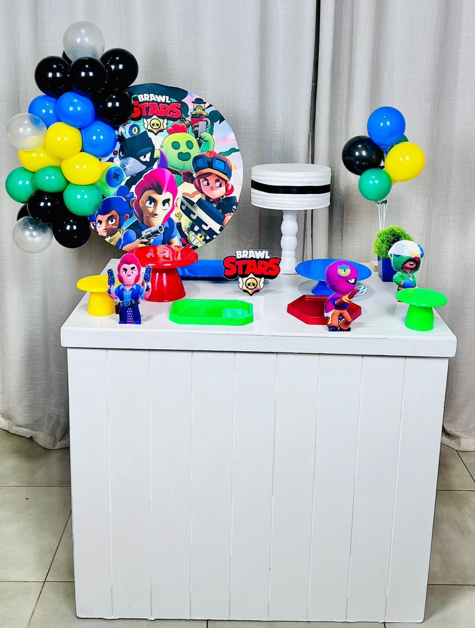 Kit Composto Com Balão - Brawl Star - É Só Um Bolinho Locações 