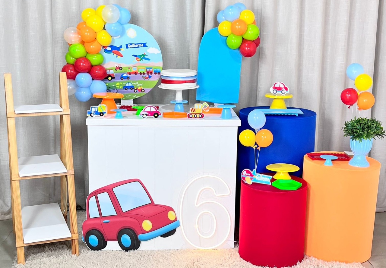 Kit Mini Festa Premium Com Led - Meios de Transportes 2 - É Só Um Bolinho Locações 