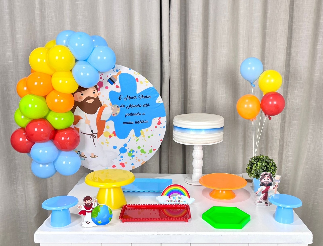 Kit Mesa Com Balão -  Maior Pintor Do Mundo - É Só Um Bolinho Locações 