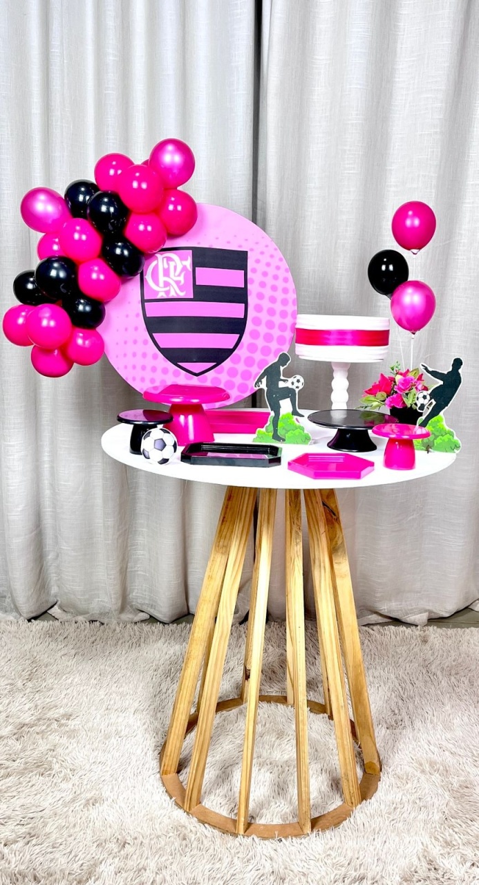 Kit Composto Com Balão - Flamengo Feminino  - É Só Um Bolinho Locações 