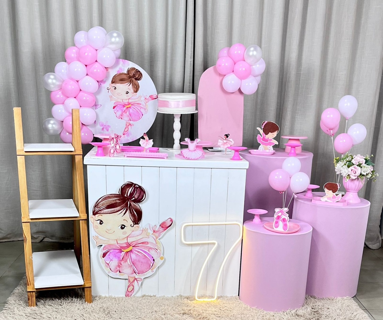 Kit Mini Festa Premium Com Led - Bailarina Aquarelada  - É Só Um Bolinho Locações 