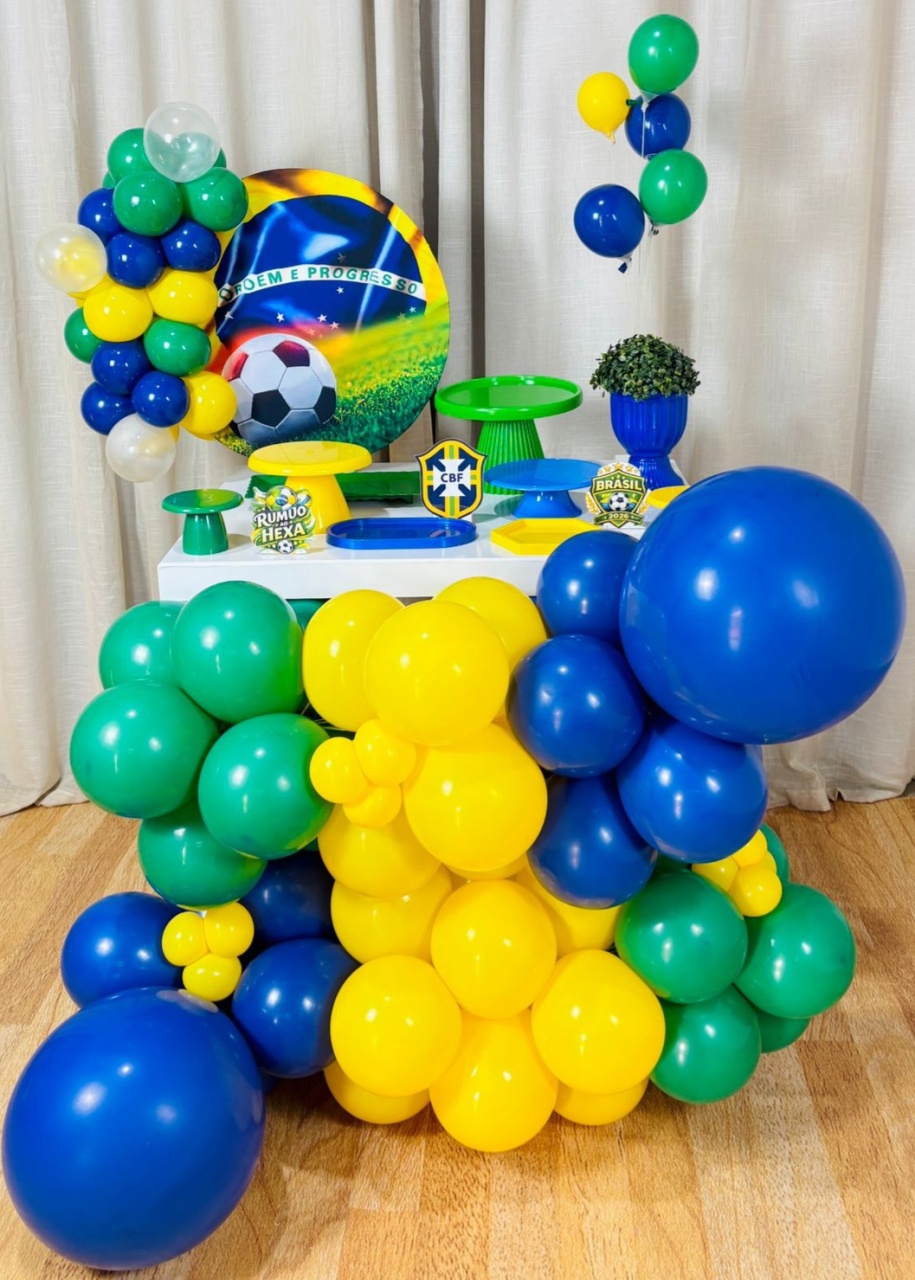 Kit Composto Gold Sem Led - Brasil - É Só Um Bolinho Locações 
