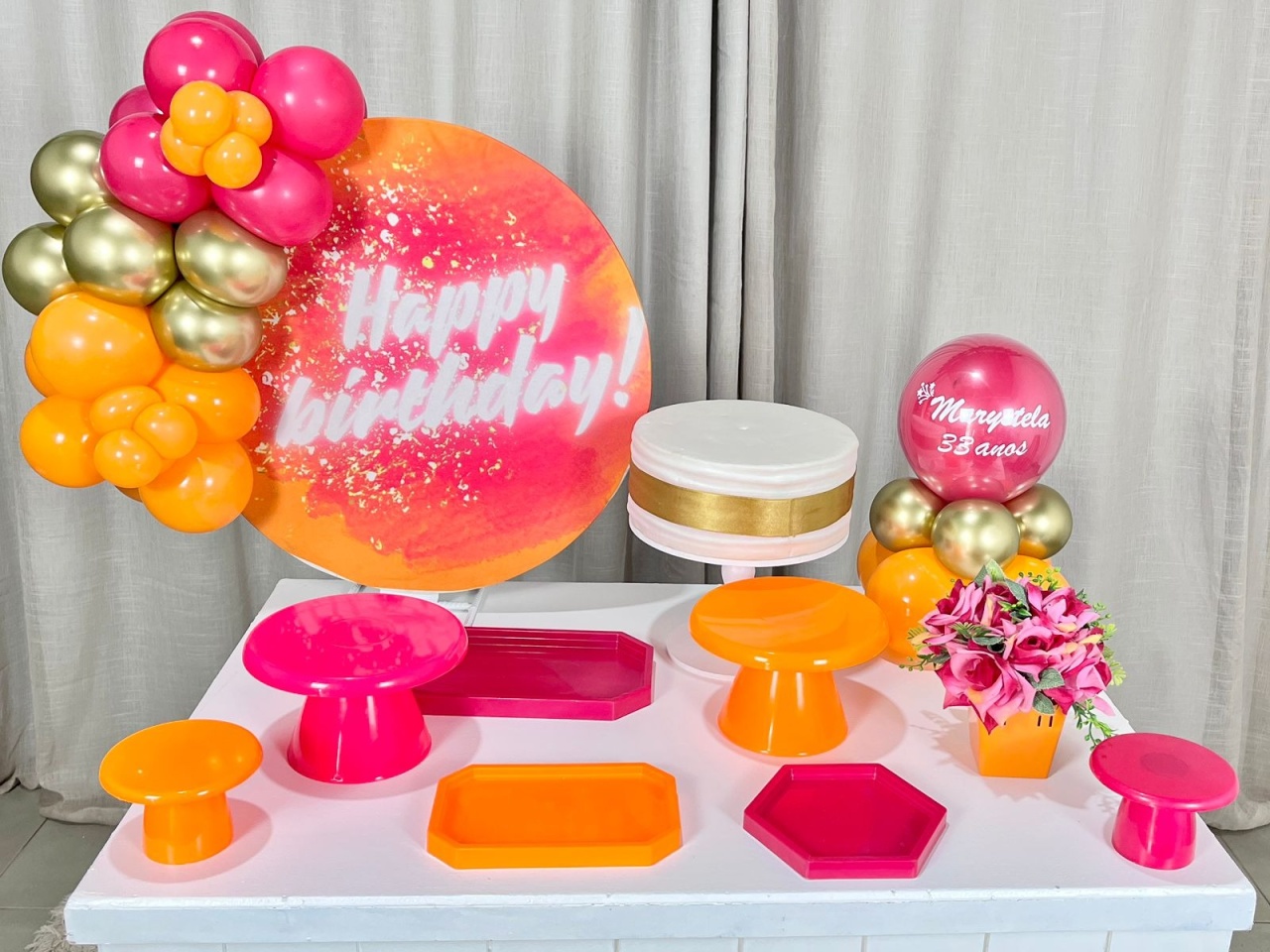 Kit Mesa Box de Balão - Happy Birthday  - É Só Um Bolinho Locações 