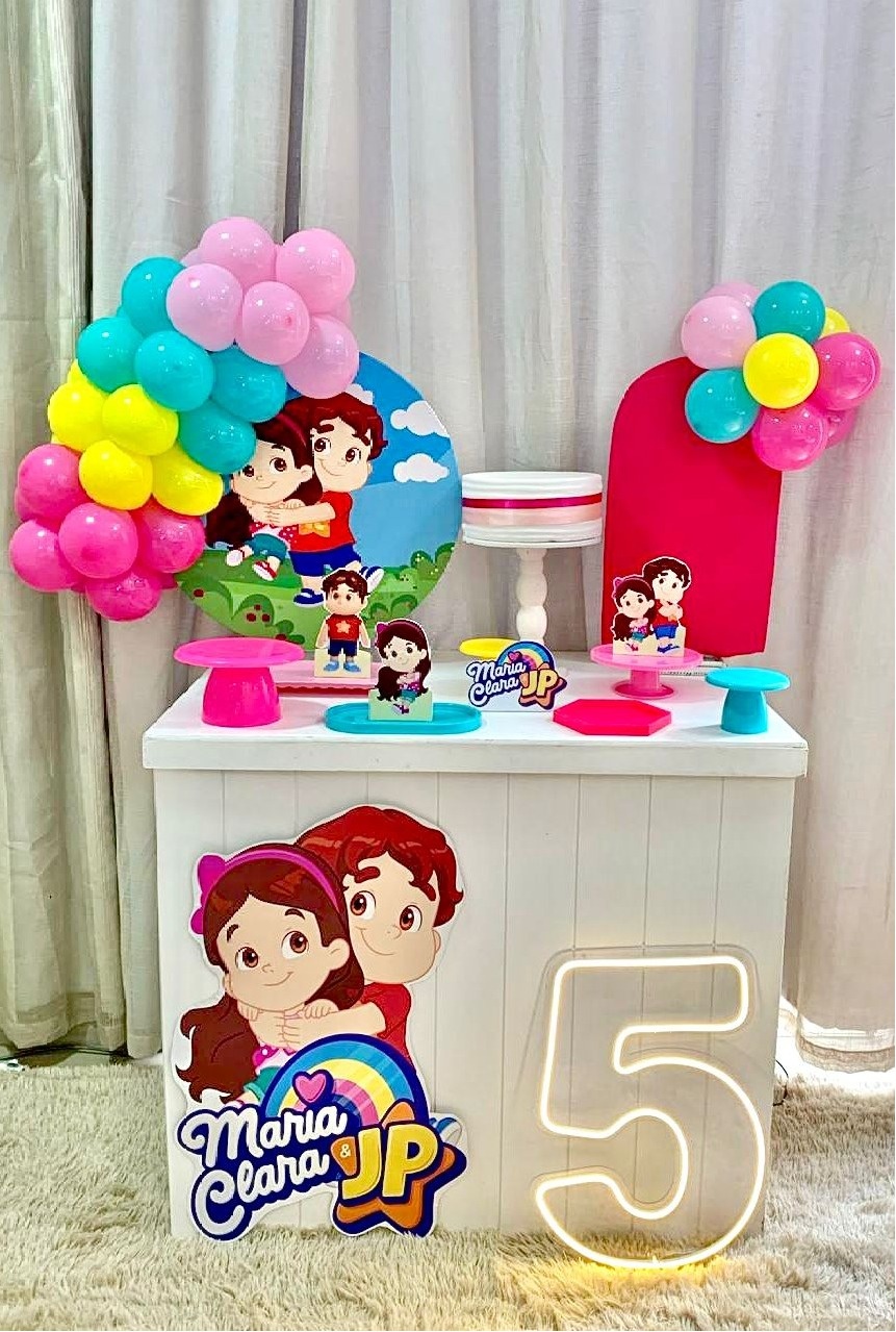 Kit Mini Festa Basic Com Balão - Maria Clara E Jp 1 - É Só Um Bolinho Locações 