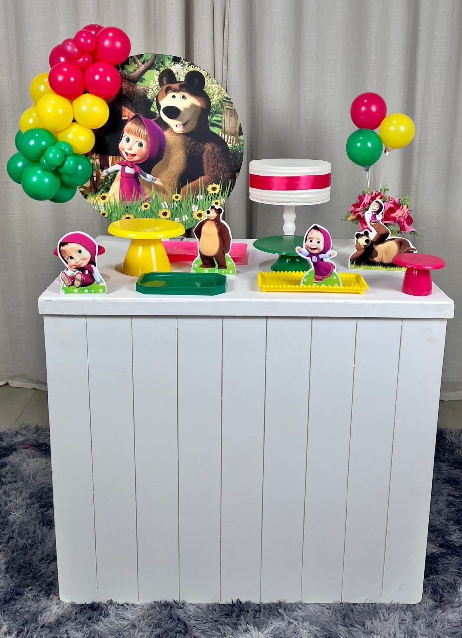Kit Composto Com Balão - Marsha E Urso  - É Só Um Bolinho Locações 