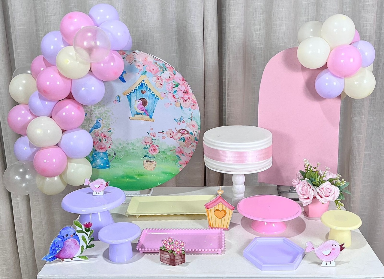 Kit Mesa Premium Com Balão - Jardim Encantado 3 - É Só Um Bolinho Locações 