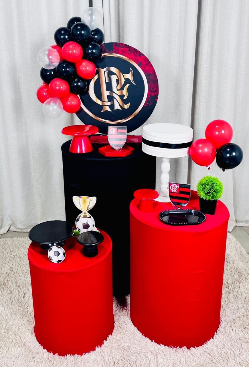 Kit Composto Com Balão - Flamengo 3  - É Só Um Bolinho Locações 