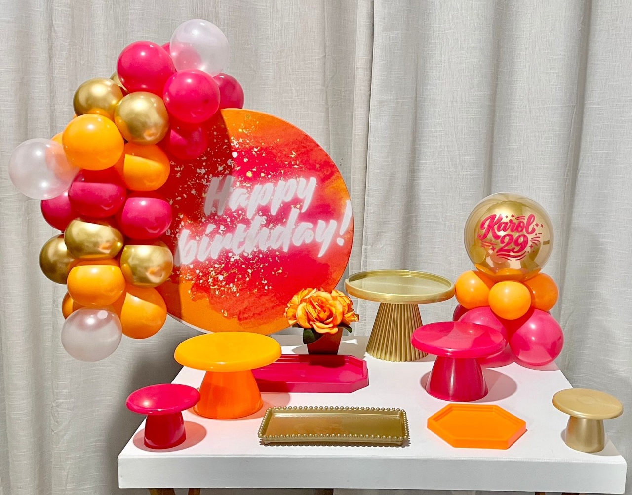 Kit Mesa Box de Balão - Happy Birthday  - É Só Um Bolinho Locações 