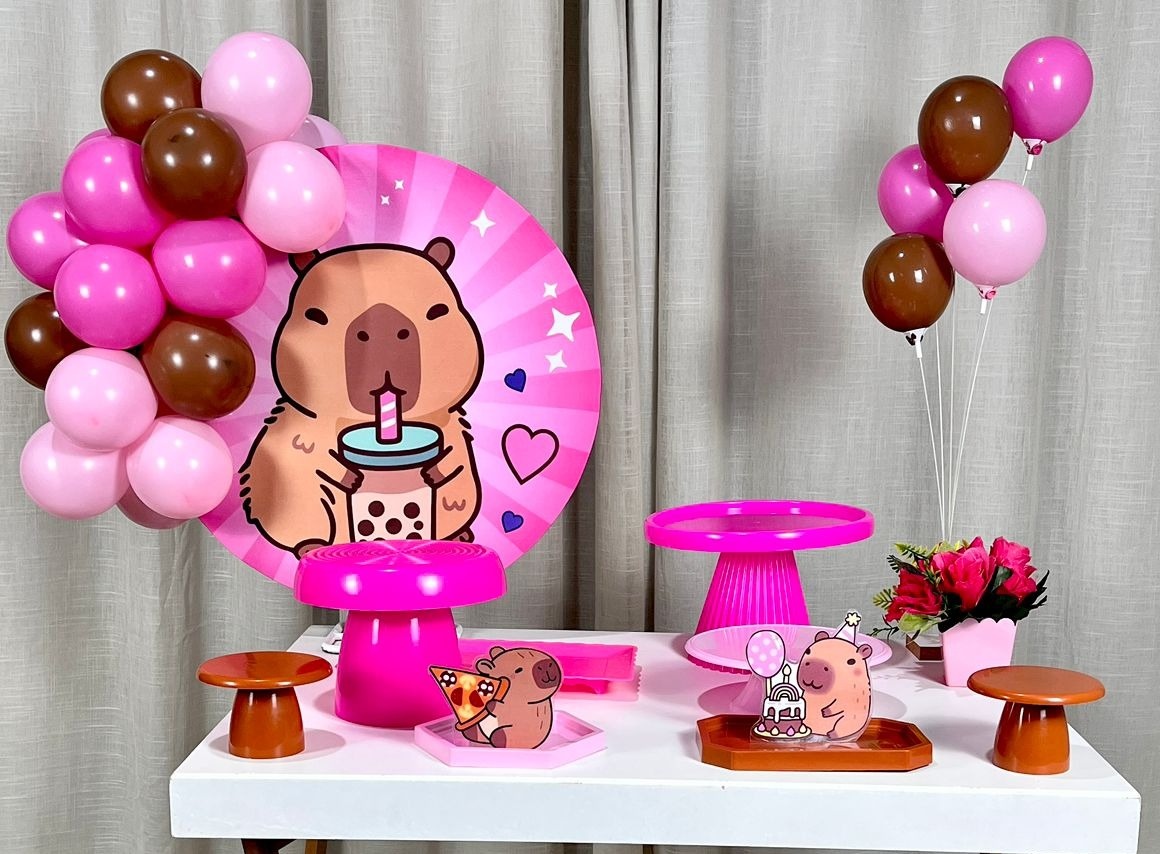 Kit Mesa Com Balão - Capivara - É Só Um Bolinho Locações 