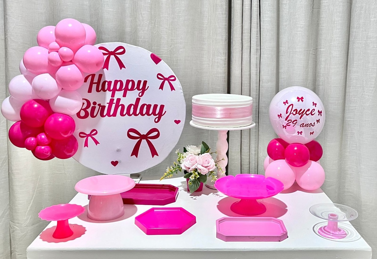 Kit Mesa Box de Balão - Happy Birthday 11 - É Só Um Bolinho Locações 