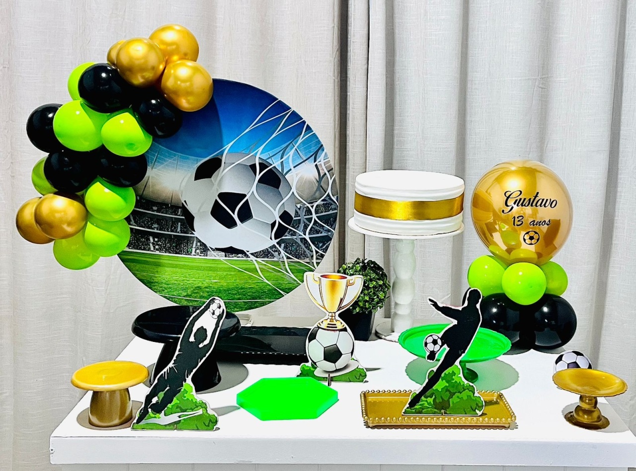 Kit Mesa Box de Balão - Futebol 2  - É Só Um Bolinho Locações 