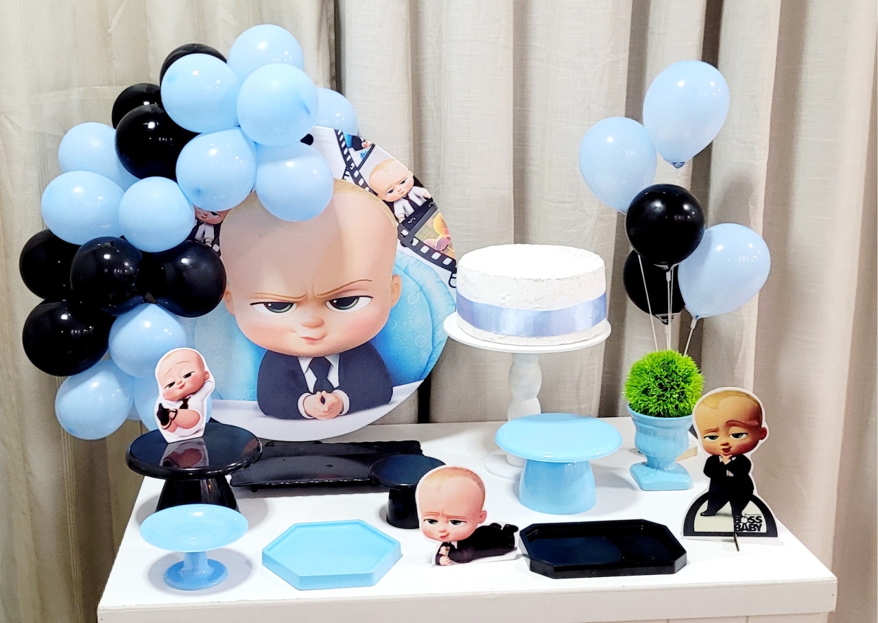 Kit Mesa Com Balão -  Poderoso Chefinho 2 - É Só Um Bolinho Locações 