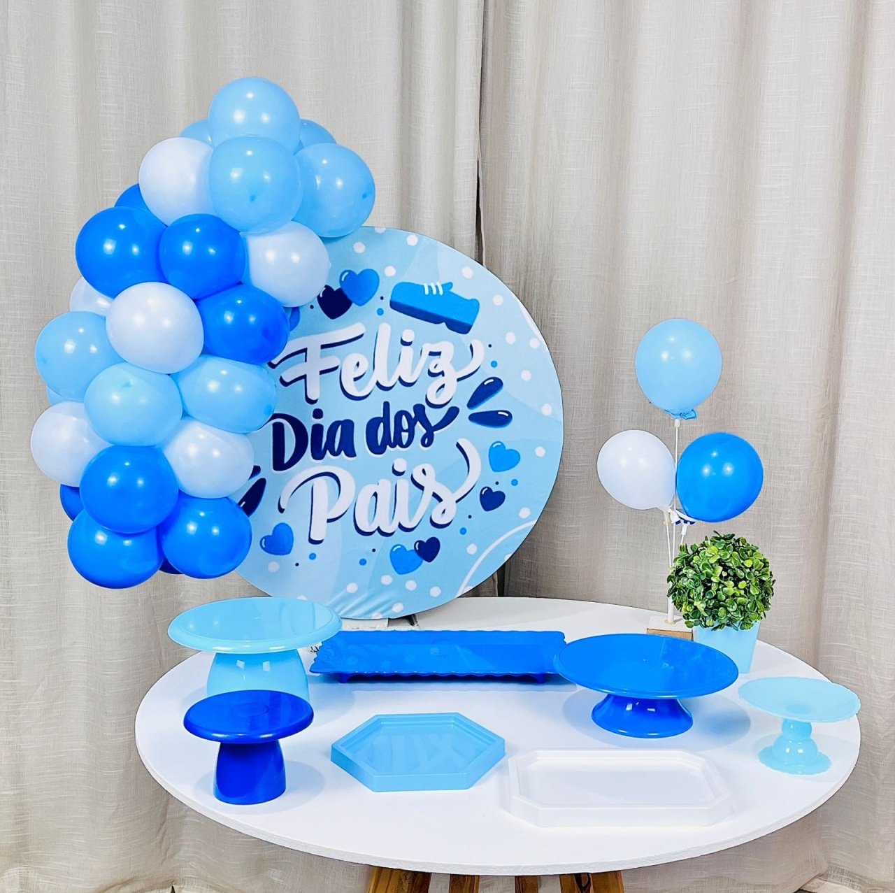 Kit Mesa Com Balão - Dia dos Pais  5 - É Só Um Bolinho Locações 