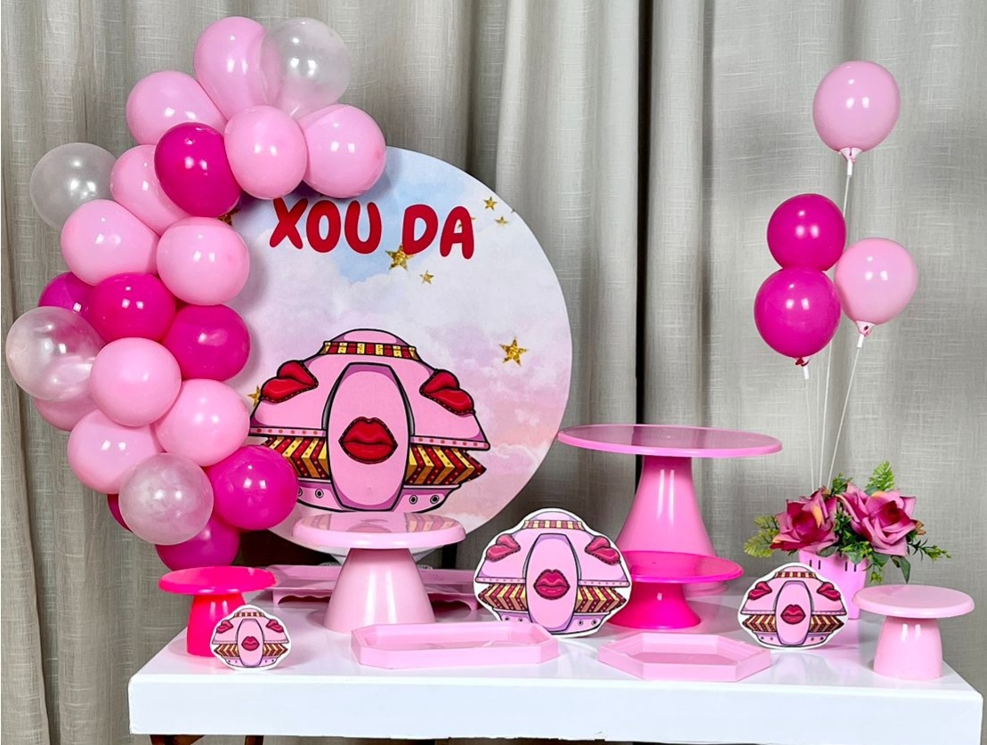 Kit Mesa Com Balão - Xau da ( Kit Personalizado ) - É Só Um Bolinho Locações 
