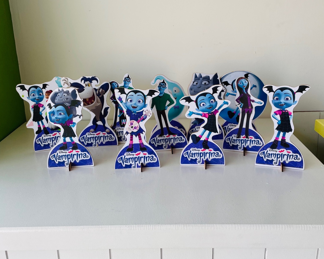 Display de Mesa - Vampirina - karoline pedroso festas