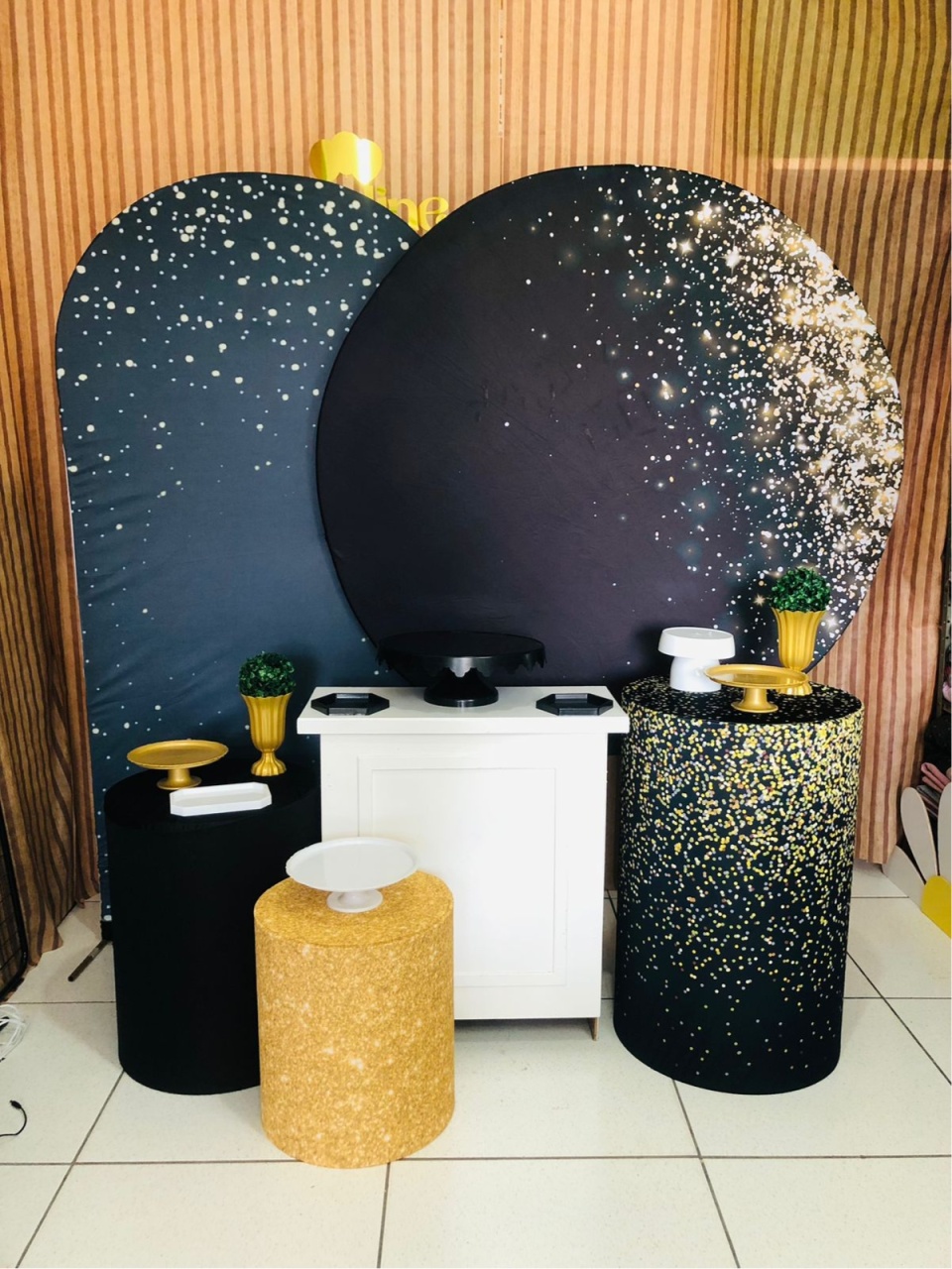 Kit Ouro Preto Com Glitter Dourado - karoline pedroso festas