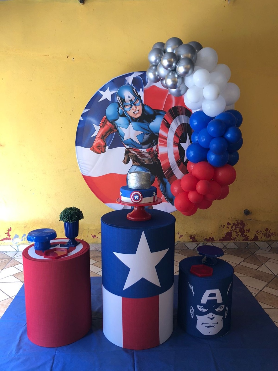 Decoração Capitão America - karoline pedroso festas