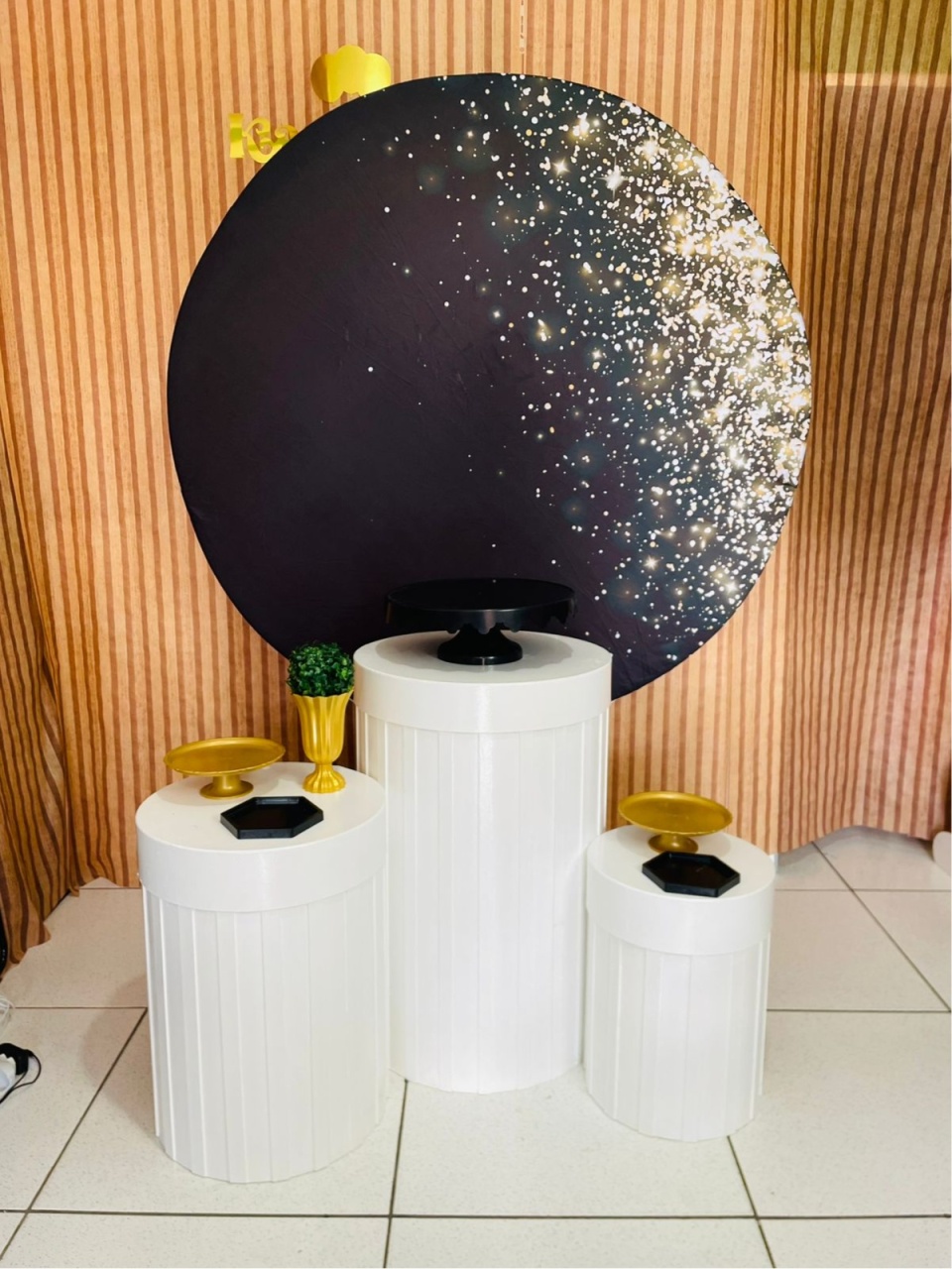 Kit Luxo Preto Com Glitter Dourado - karoline pedroso festas