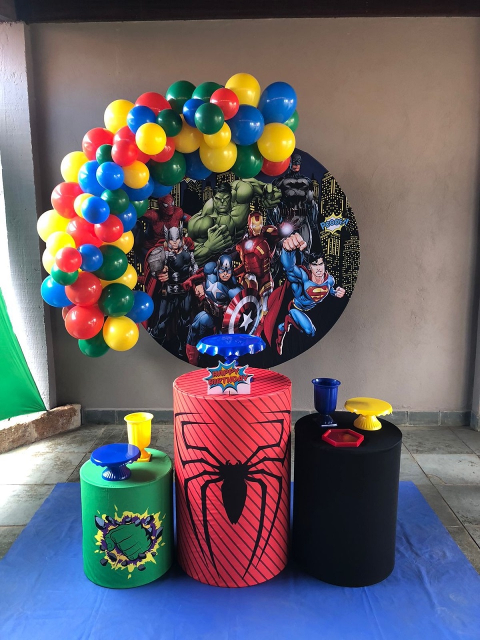 Decoração Heróis  - karoline pedroso festas