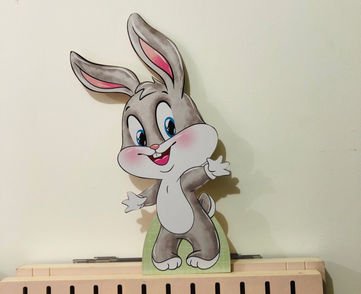 Display de Chão- Perna Longa Looney Tunes Baby  - karoline pedroso festas