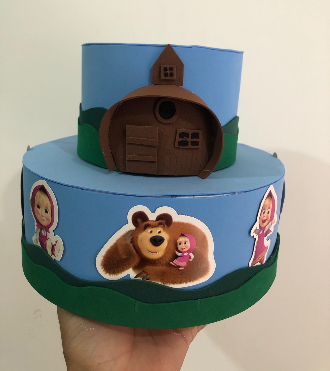 Bolo Fake Masha E O Urso  - karoline pedroso festas