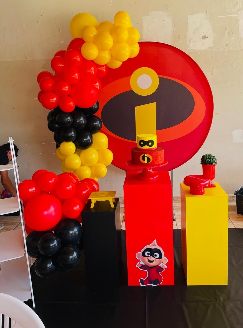 Decoração Os Incríveis - karoline pedroso festas