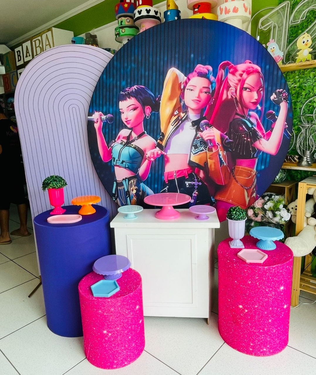 Kit Ouro - Guerreiras Do Kpop - karoline pedroso festas