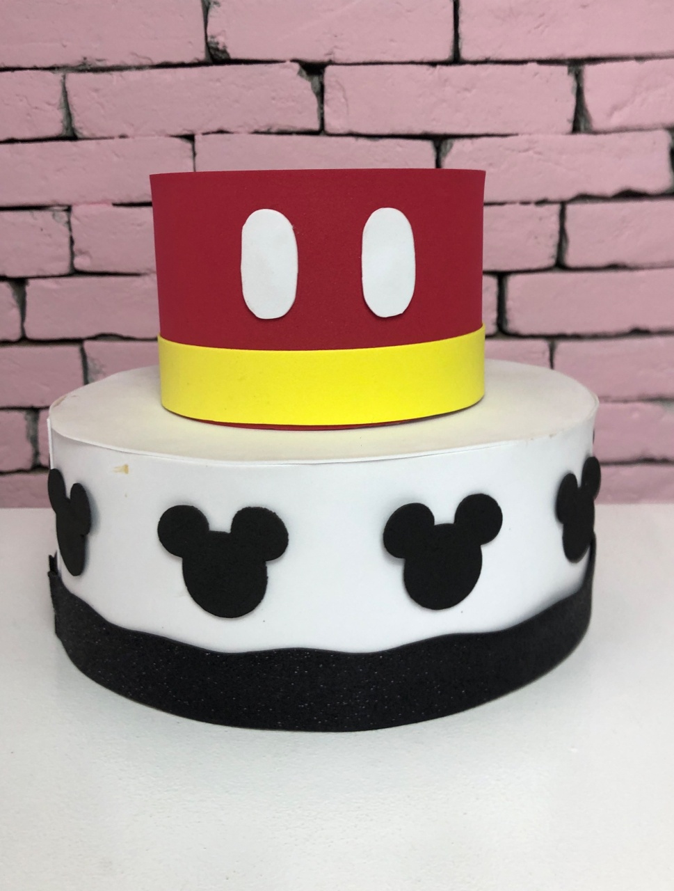 Bolo Fake Mickey - karoline pedroso festas