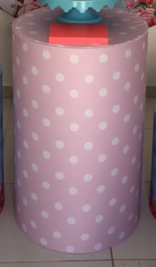 Capa Cilindro G - Poá Rosa/ Alice  - karoline pedroso festas
