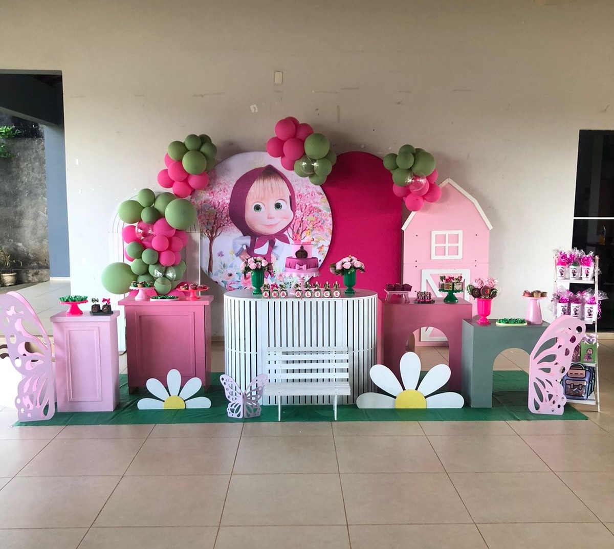 Decoração Masha E O Urso - karoline pedroso festas